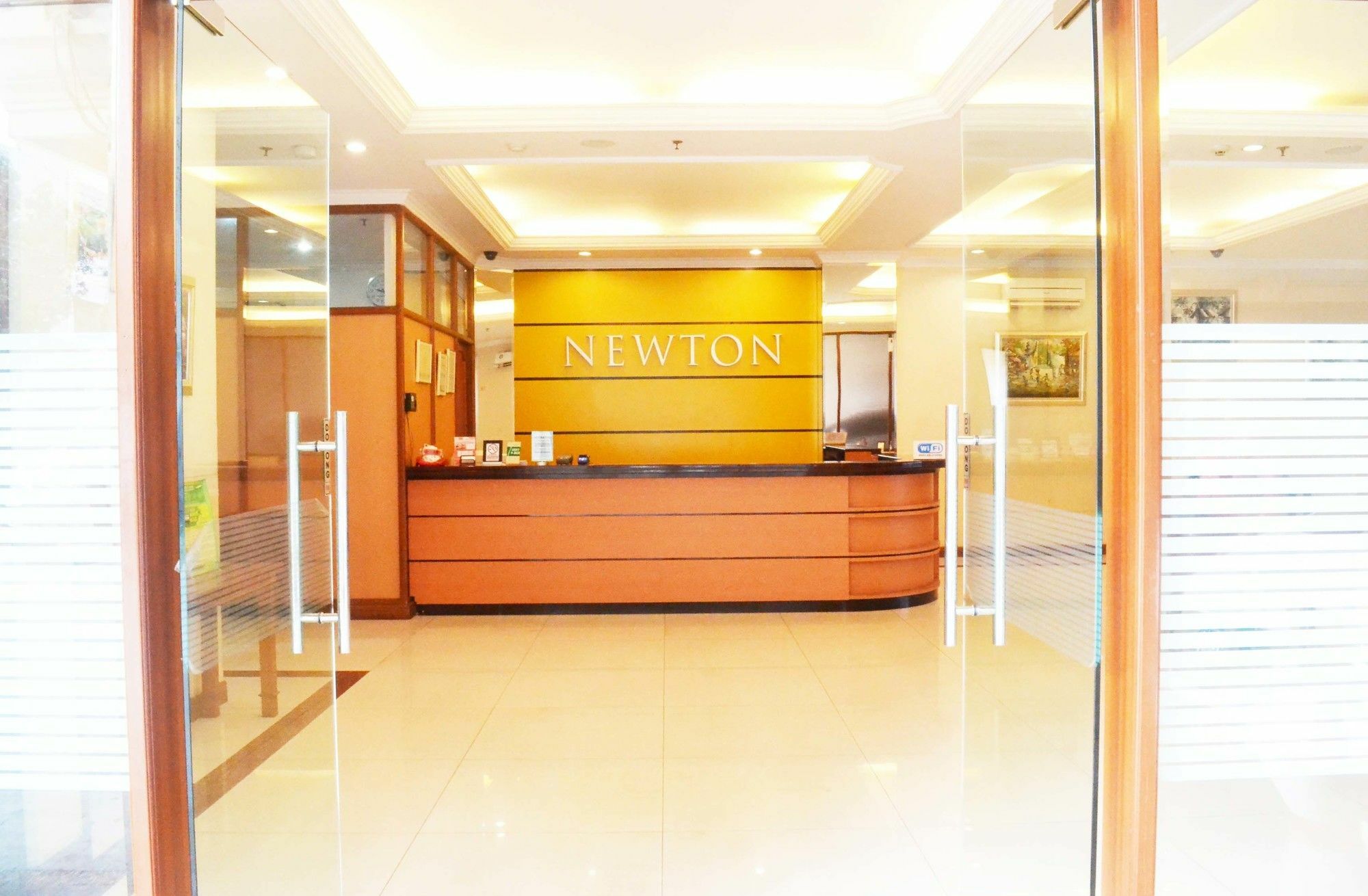 Newton Residence Giacarta Esterno foto