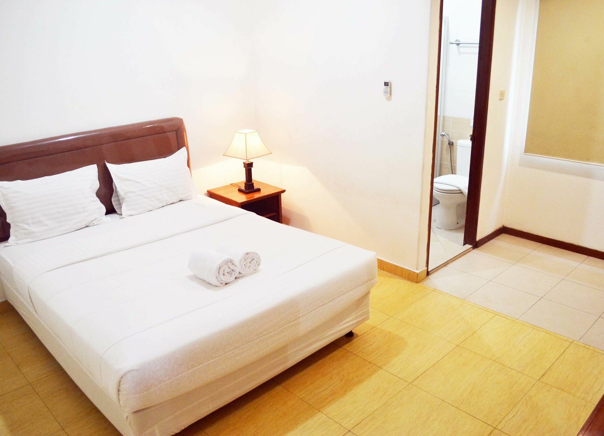 Newton Residence Giacarta Esterno foto